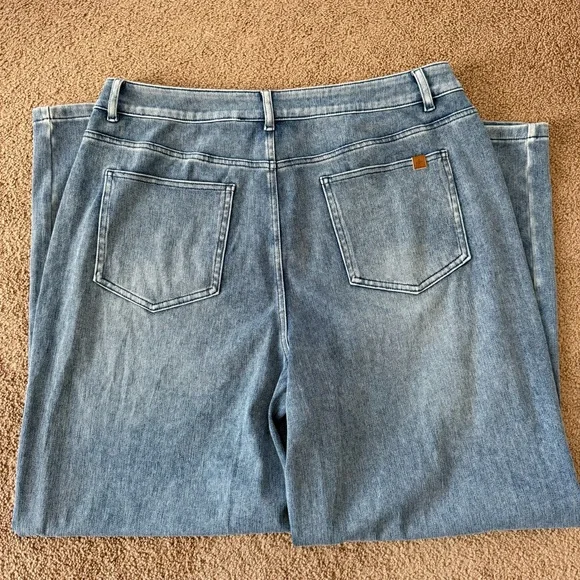 HALARA Women's Flare & Wide Leg Jeans - Light Blue - Picture 3 of 5